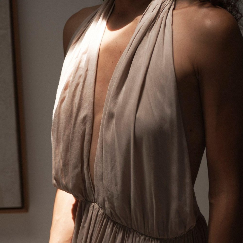 ❤️ SOLD ❤️ “THE GODDESS DRESS” in Nude - Picture 1 of 3